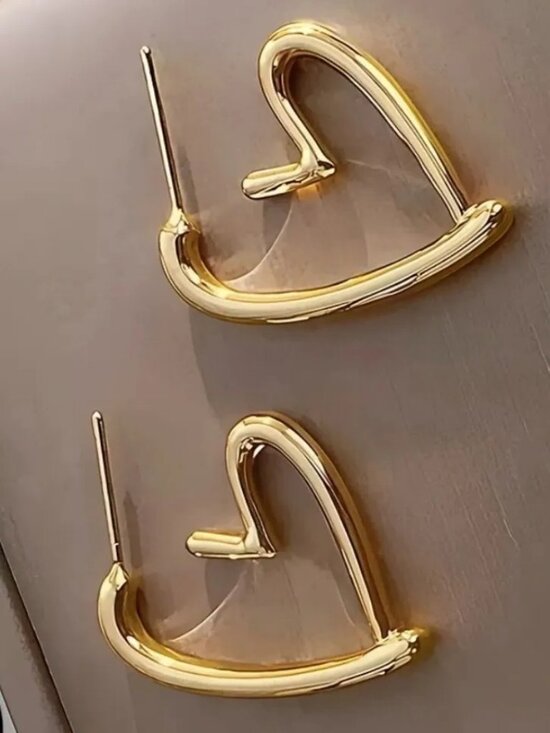 Open Heart Earrings - Picture 4 of 7